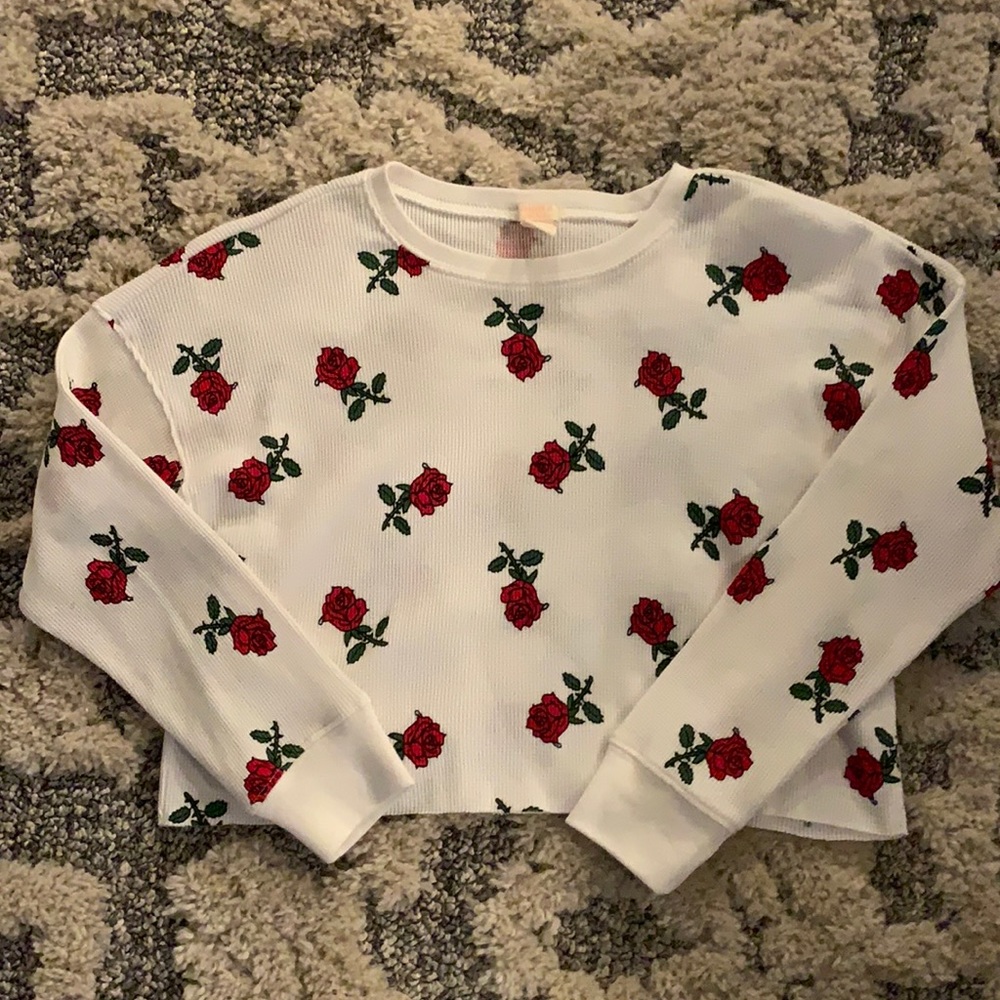 No loose strings or rips